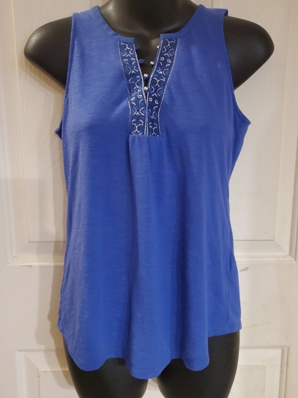 White House Black Market Royal Blue Sleeveless Embroidered Split-Neck Tank